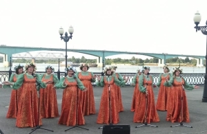 Выступление "Виринеи" на Волжской набережной